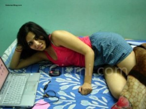 Unseen-Real-Life-Photos-of-Desi-Indian-Girls-and-Aunties-2-520x390 Unseen-Real-Life-Photos-of-Desi-Indian-Girls-and-Aunties-2-520x390