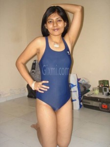Unseen-Real-Life-Photos-of-Desi-Indian-Girls-and-Aunties-3-520x693 Unseen-Real-Life-Photos-of-Desi-Indian-Girls-and-Aunties-3-520x693