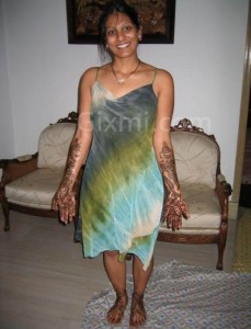 Unseen-Real-Life-Photos-of-Desi-Indian-Girls-and-Aunties-4-520x693 Unseen-Real-Life-Photos-of-Desi-Indian-Girls-and-Aunties-4-520x693