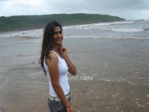indian-girl-priya-625x469
