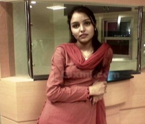 Desi babe Ambreen Zahra looking for life partner thumbnail