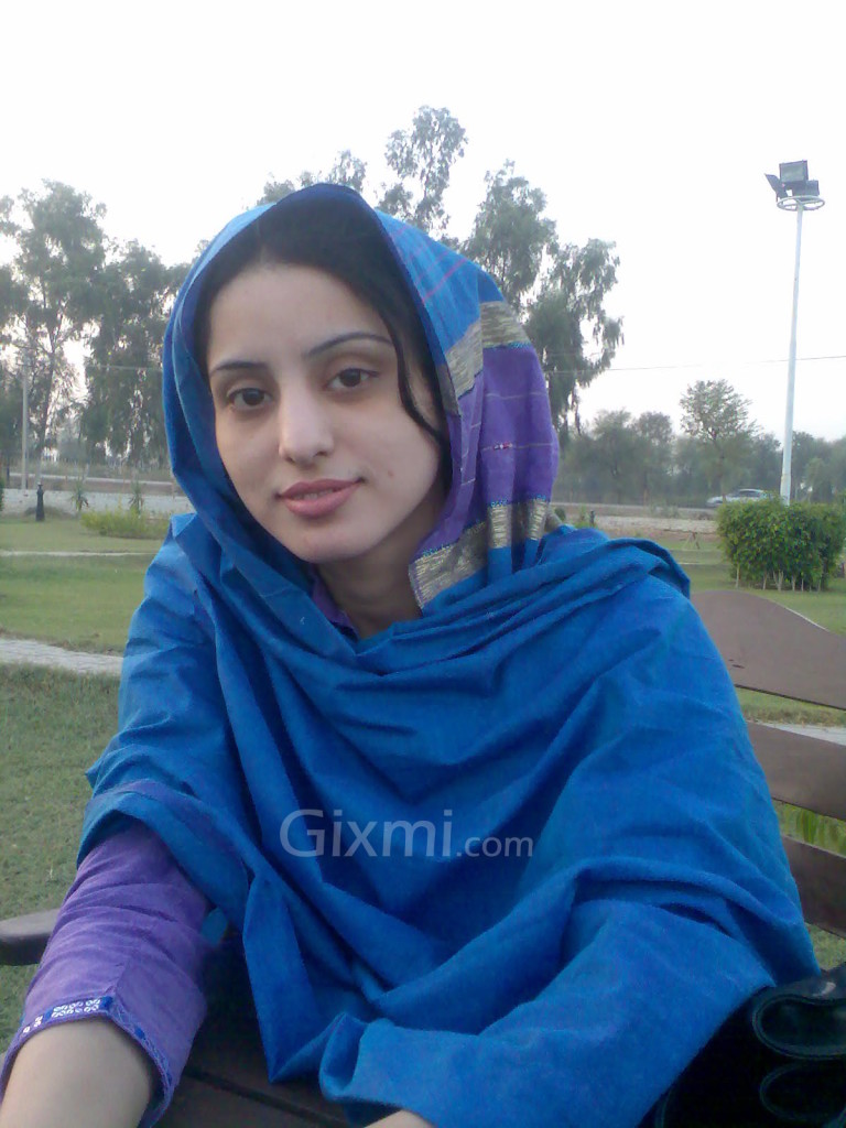 Gujrat University girl