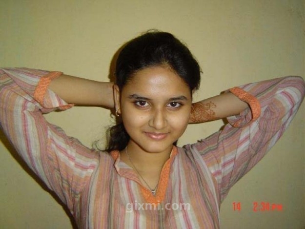 Indian Pakistani Girls College Student Pics