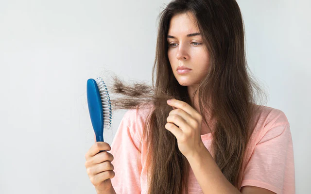 does dry shampoo cause hair loss